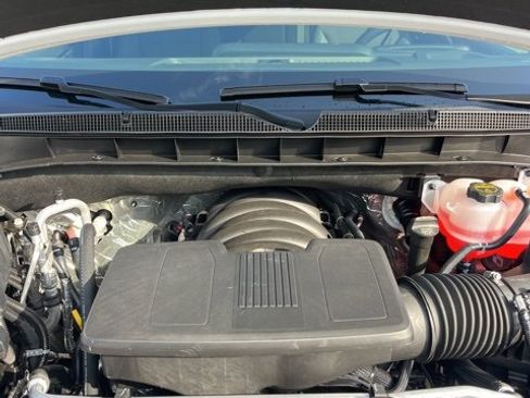 New 2026 Chevrolet Suburban LS image 41