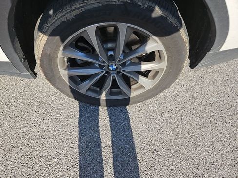 Used 2018 BMW X3 xDrive30i image 12