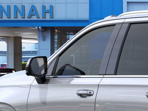 New 2026 Chevrolet Suburban Premier w/ Sun And Tow Package AWD/4WD image 13