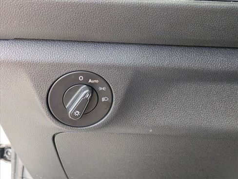 Used 2019 Volkswagen Jetta FWD image 15