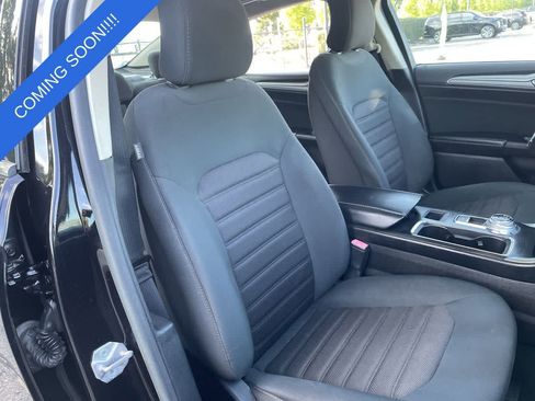 Used 2019 Ford Fusion SE AWD/4WD image 14