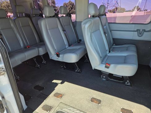 Used 2015 Ford Transit 350 XL RWD image 11