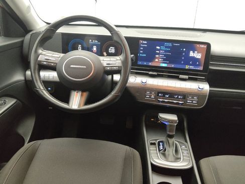 Used 2025 Hyundai Kona SEL image 22