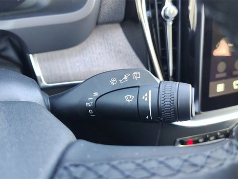 New 2026 Volvo XC90 B6 Ultra image 17