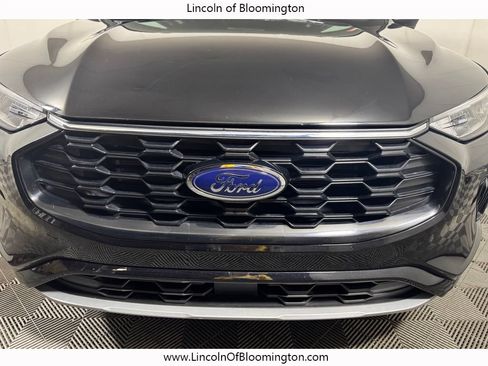 Used 2024 Ford Escape ST-Line w/ Tech Pack #1 AWD/4WD image 12