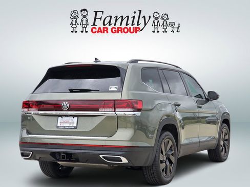 Used 2026 Volkswagen Atlas SE FWD image 4
