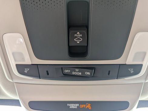 New 2026 Honda HR-V EX-L image 17