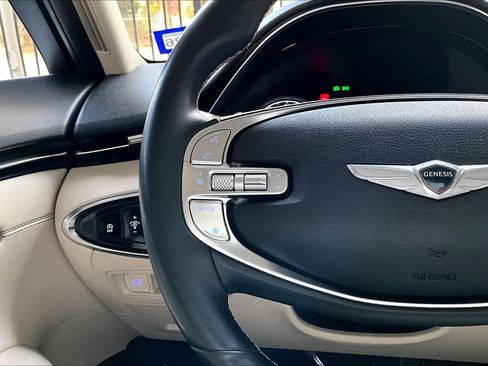 Used 2022 Genesis GV70 2.5T image 23