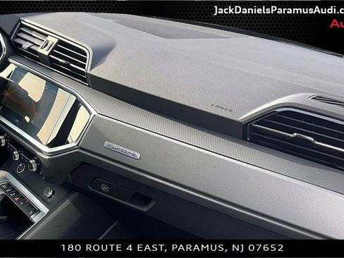 Used 2023 Audi Q3 2.0T Premium Plus w/ Premium Plus Package image 14