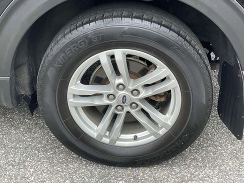 Used 2022 Ford Explorer XLT image 10