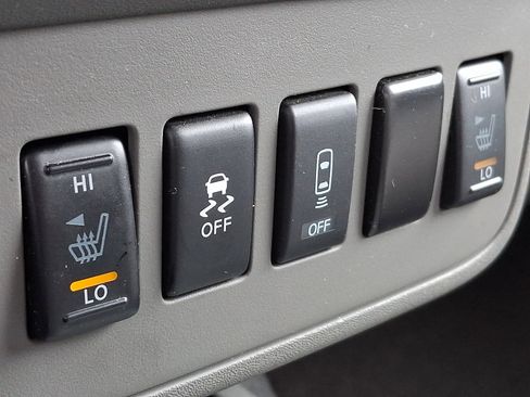 Used 2020 Nissan Frontier SV image 30