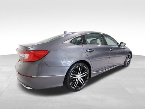 Used 2022 Honda Accord Touring image 4