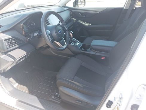 Used 2025 Subaru Outback Premium w/ Popular Package #1A image 13