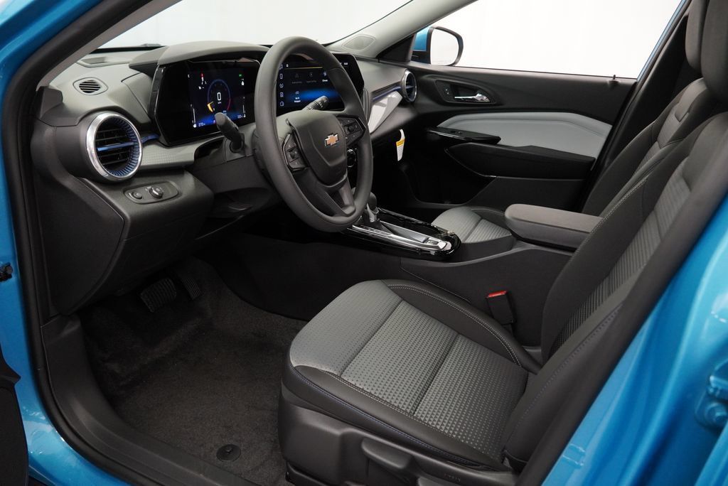 New 2026 Chevrolet Trax LT FWD image 10