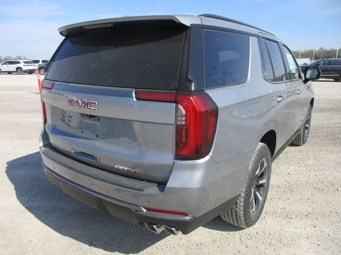 New 2026 GMC Yukon AT4 image 4