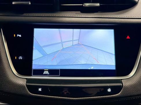 New 2026 Cadillac XT5 Luxury image 12