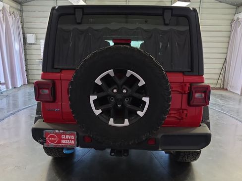 Used 2024 Jeep Wrangler Unlimited Rubicon 4xe AWD/4WD image 8