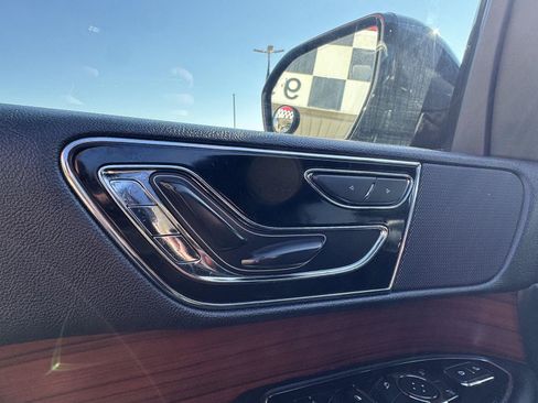 Used 2021 Lincoln Navigator L 4WD image 14