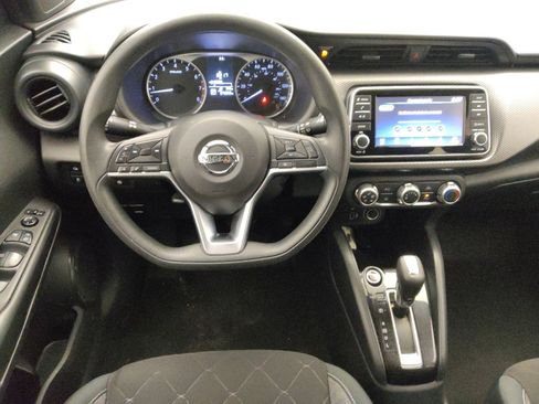 Used 2020 Nissan Kicks S FWD image 22