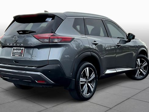 Used 2023 Nissan Rogue SL w/ SL Premium Package image 12