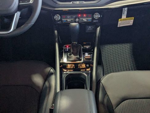 New 2026 Jeep Compass Trailhawk w/ Sun, Sound & Navigation Group AWD/4WD image 19