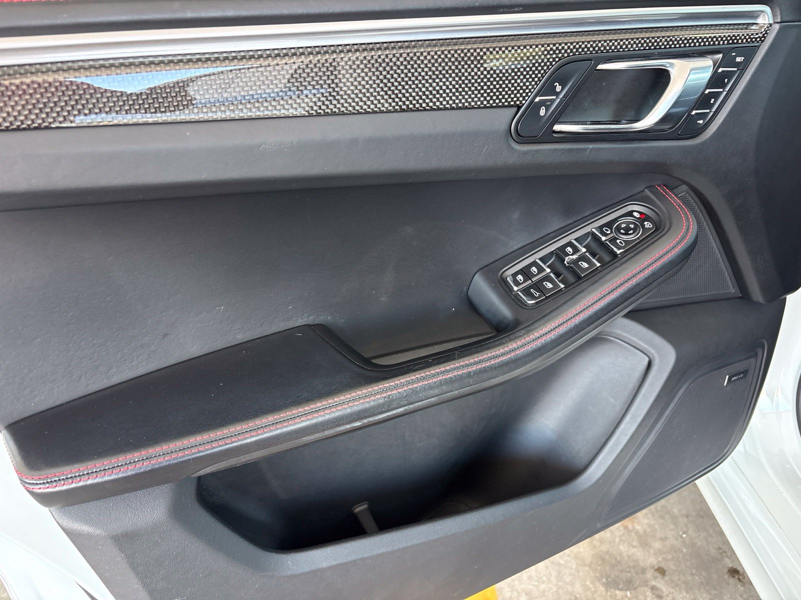 Used 2018 Porsche Macan GTS AWD/4WD image 11