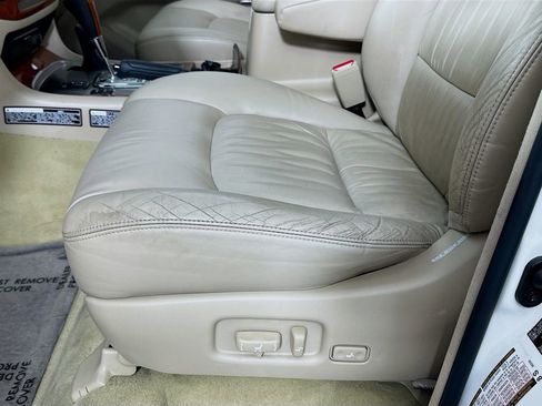 Used 2007 Lexus LX 470 4WD image 20