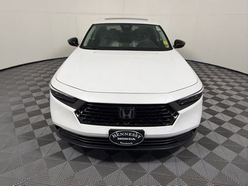 Used 2025 Honda Accord SE image 9