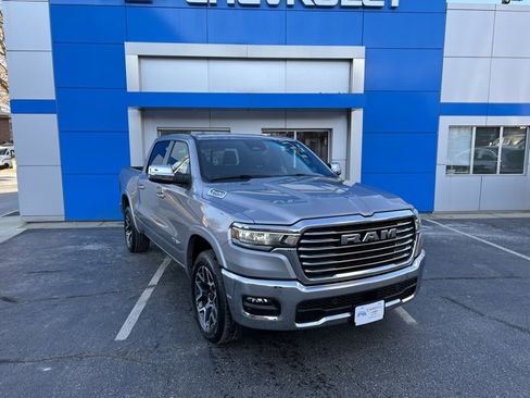 Used 2025 RAM 1500 Laramie image 3