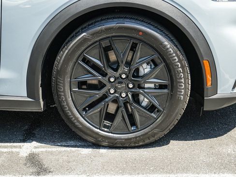 Used 2025 Ford Mustang Mach-E Select w/ Comfort Package Lite RWD image 11