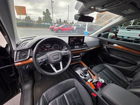 Used 2023 Audi Q5 2.0T Premium w/ Convenience Package image 12