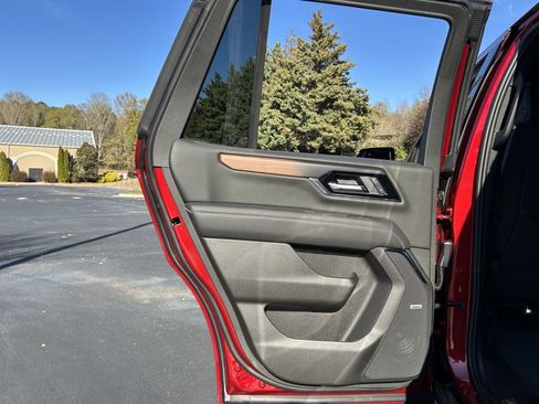 New 2026 GMC Yukon Denali w/ Sun & Power Step Package image 58