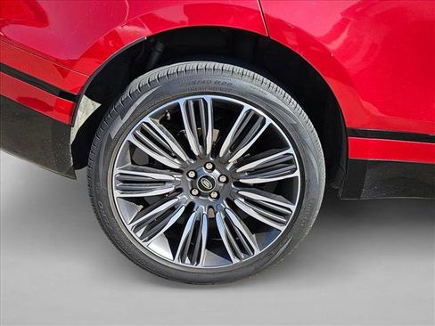 Used 2023 Land Rover Range Rover Velar R-Dynamic S image 25