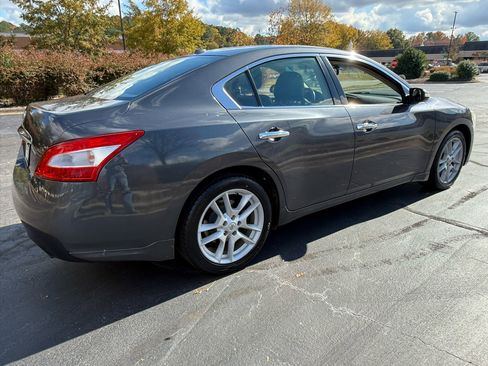 Used 2010 Nissan Maxima 3.5 SV w/ Monitor Pkg image 5