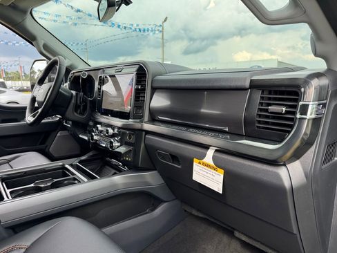 New 2026 Ford F250 Lariat w/ Black Appearance Package image 19