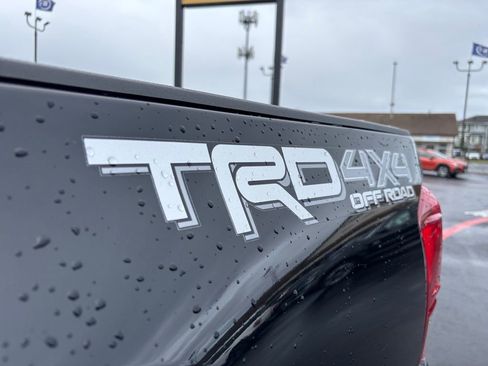 Used 2019 Toyota Tacoma TRD Off-Road w/ TRD Premium Off Road Package image 32
