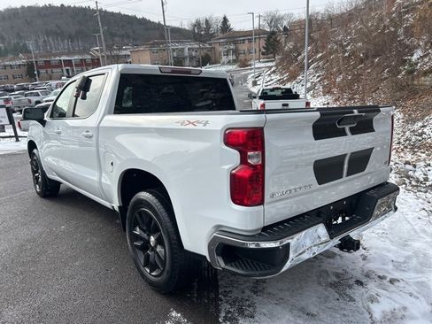 Used 2022 Chevrolet Silverado 1500 LT image 14