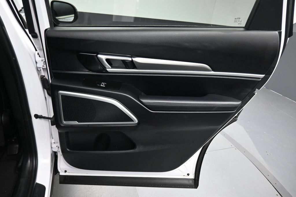 Used 2021 Kia Telluride S AWD/4WD image 43