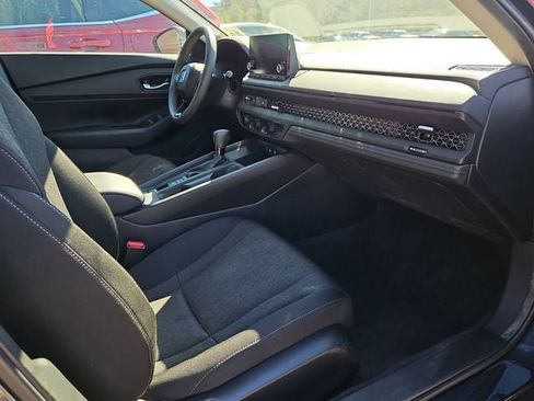 Used 2025 Honda Accord SE image 12