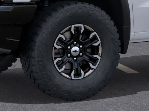 New 2026 Chevrolet Silverado 1500 ZR2 image 9