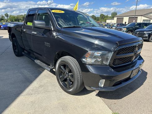 Used 2016 RAM 1500 ST w/ Popular Equipment Group AWD/4WD image 3