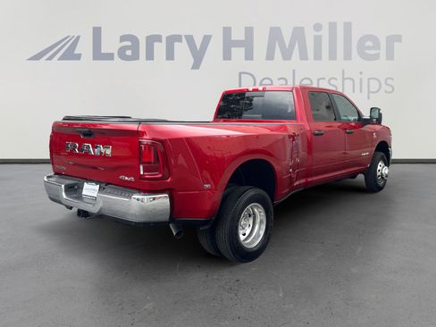 New 2026 RAM 3500 Big Horn AWD/4WD image 5