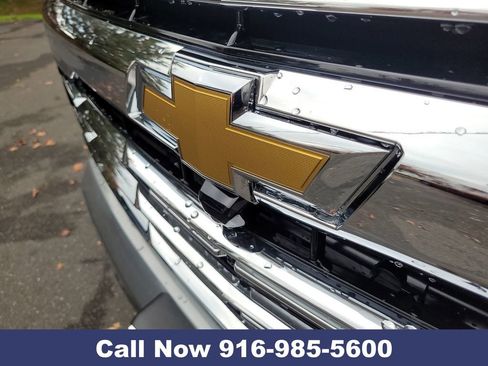 New 2026 Chevrolet Suburban Premier w/ Sun And Tow Package image 36