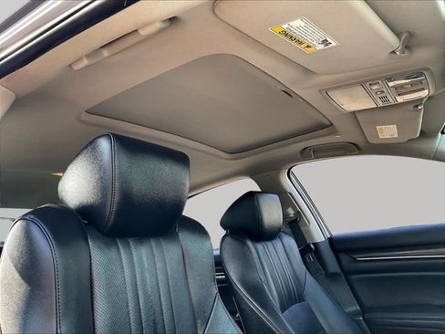 Used 2022 Honda Accord Touring image 29