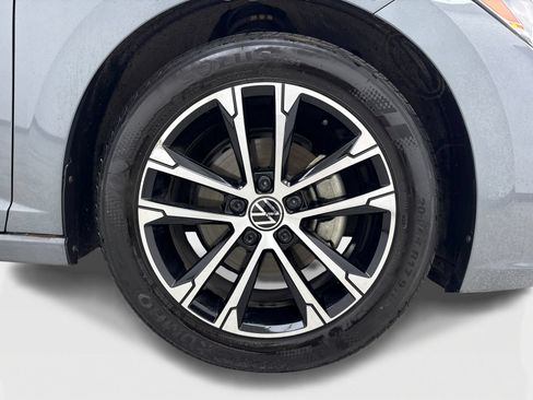 Used 2024 Volkswagen Jetta Sport FWD image 48