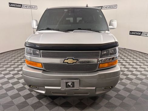 Used 2021 Chevrolet Express 2500 LS w/ Enhanced Convenience Package RWD image 9