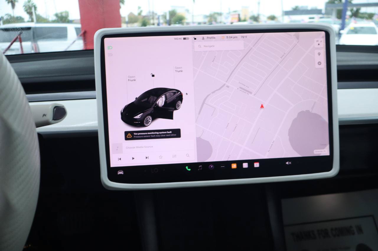Used 2021 Tesla Model 3 Long Range AWD/4WD image 19