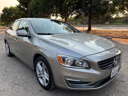 Used 2014 Volvo S60 T5 image 9