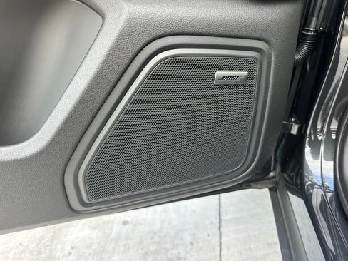 Used 2026 Porsche Macan AWD/4WD image 21