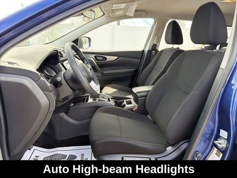 Used 2022 Nissan Rogue Sport S image 11